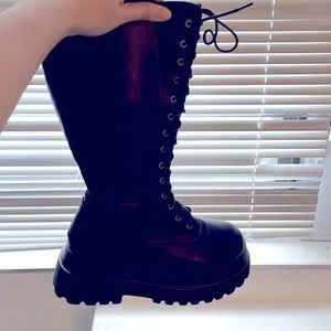 Platform combat boots